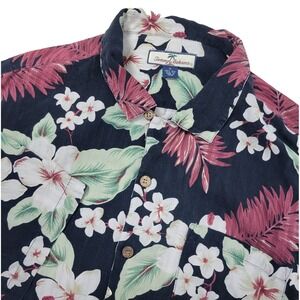 Vintage Tommy Bahama Mens XL Black Floral Hawaiian Button Up 100% Silk